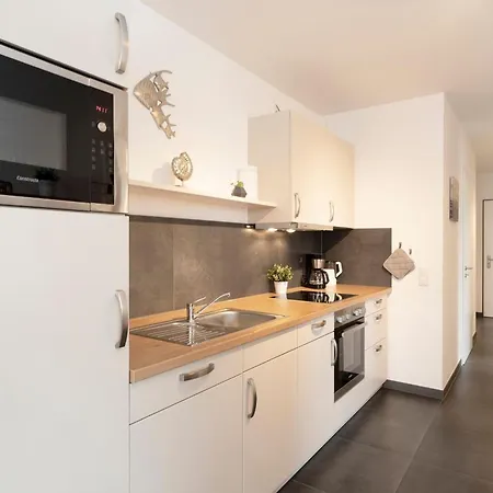 Apartman Kellenhus 7 *